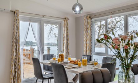 3 Bed in Tallington 8