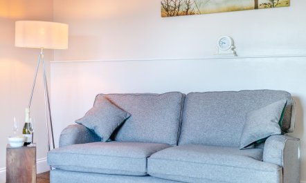 3 Bed in Stainsacre 9