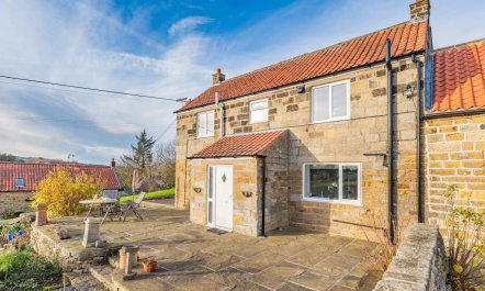 3 Bed in Stainsacre 3