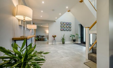 5 Bed in Pancrasweek 1