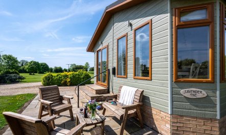 2 Bed in Three Holes 2