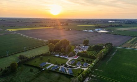 2 Bed in Three Holes 5