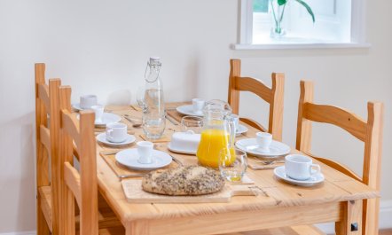 3 Bed in Stainsacre 6