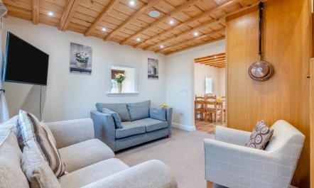 3 Bed in Stainsacre 7