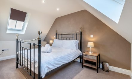 3 Bed in Stainsacre 3