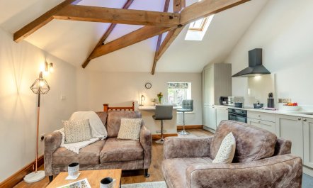 1 Bed in Crakehall 7