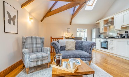 1 Bed in Crakehall 2