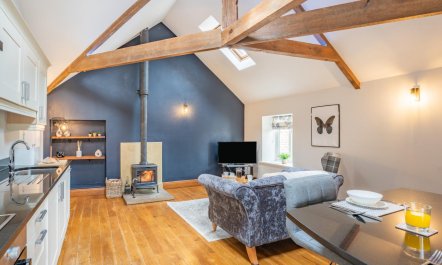 1 Bed in Crakehall 8