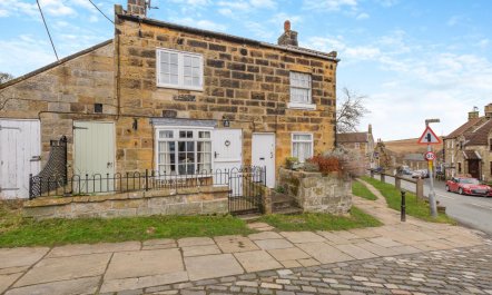 1 Bed in Castleton 3