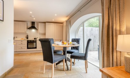 2 Bed in Crakehall 4