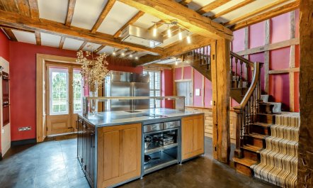 14 Bed in Llansanffraid 2