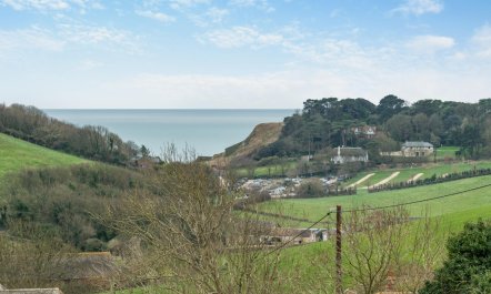 4 Bed in West Lulworth 1