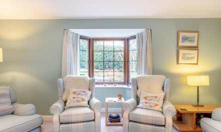 4 Bed in Axminster 9