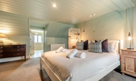 2 Bed in St. Brides 7