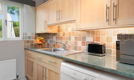 2 Bed in St. Brides 7