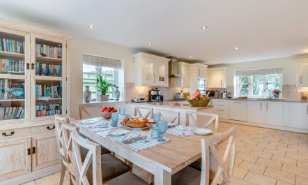 3 Bed in Salwayash 7