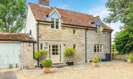 3 Bed in Salwayash 1