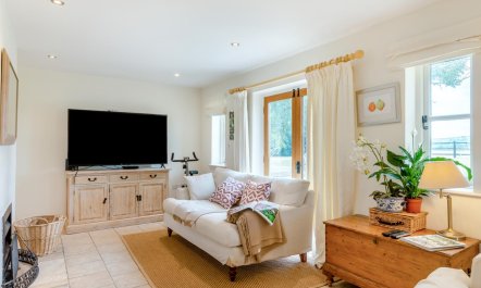 3 Bed in Salwayash 5