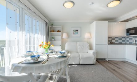 2 Bed in Freshwater East 2