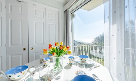 2 Bed in Freshwater East