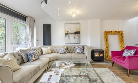 4 Bed in Milford Haven 7