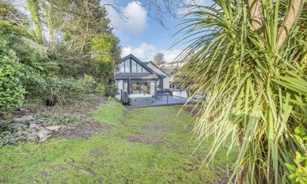 4 Bed in Milford Haven 6