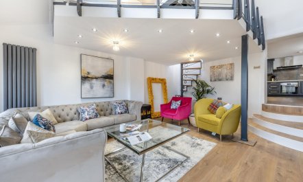 4 Bed in Milford Haven