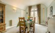 1 Bed in Queen Camel 4