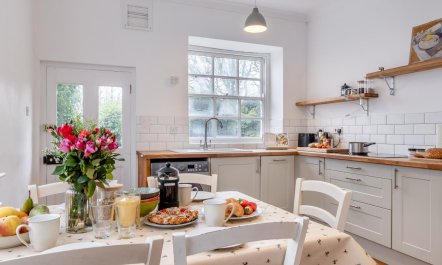 3 Bed in Brighstone 4