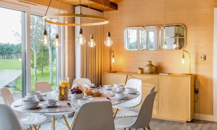 4 Bed in Llansanffraid 5