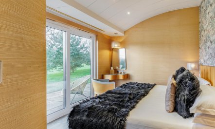 4 Bed in Llansanffraid 7