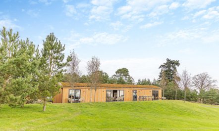 4 Bed in Llansanffraid 1