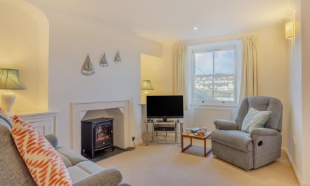 2 Bed in Polruan 1