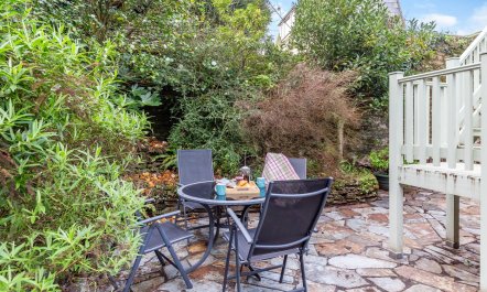 2 Bed in Polruan 3