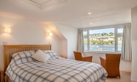 3 Bed in Polruan 2