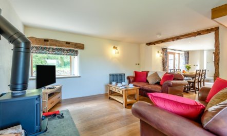 2 Bed in Onecote 1