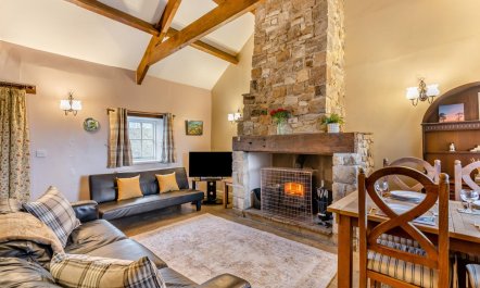 2 Bed in Eggleston 4