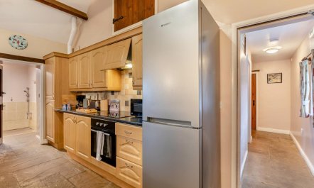 2 Bed in Eggleston 8