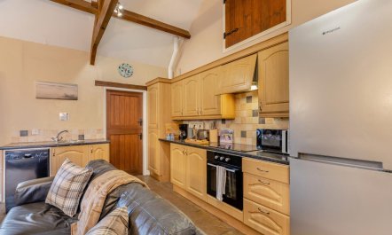 2 Bed in Eggleston 1