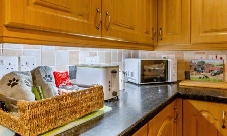 2 Bed in Eggleston 9