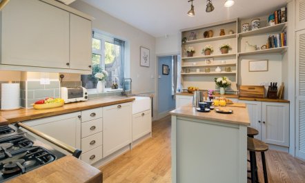 3 Bed in Freshwater 8