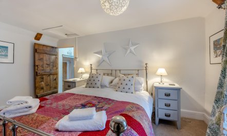 4 Bed in Holt 8