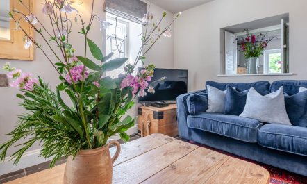 4 Bed in St. Brides 5