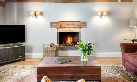 4 Bed in St. Brides 5