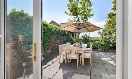 4 Bed in St. Brides 7