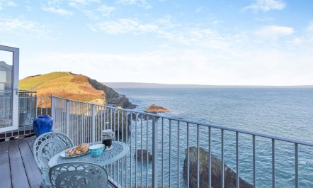 2 Bed in Ilfracombe 1