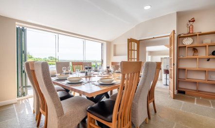 5 Bed in Corfe Castle 9