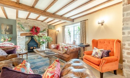 5 Bed in Wheathill 3