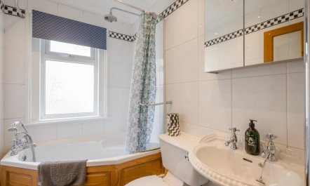2 Bed in Briston 6