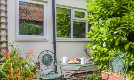 2 Bed in Briston 3